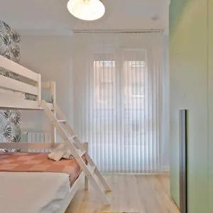 https://urban-flat-nuevo-y-moderno-con-garaje-y-wifi.bilbaohotelsspain.com